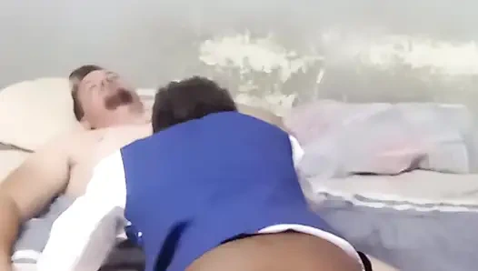 Heiße Afrikanische 18-jährige Schulmädchen Werden Von Ihrem Stiefpapi Gefickt