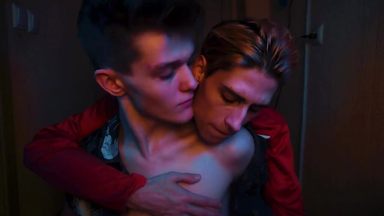 Terima kasih dengan blowjob untuk karangan bunga mawar