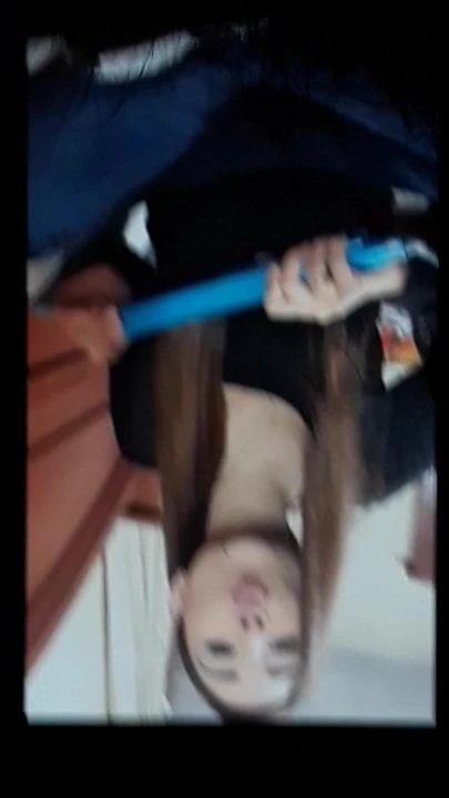 Cum tribute Kari 1
