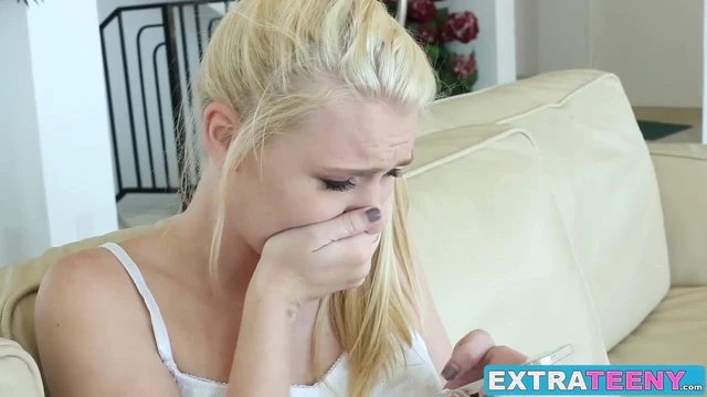Blonde cutie Jessie Young sends nudes and gets dick