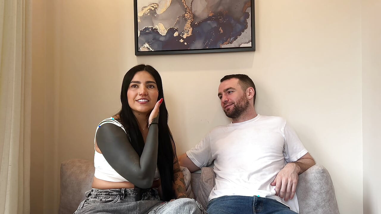 Behind the Scenes with Tatted Big Booty Latina, La Rola