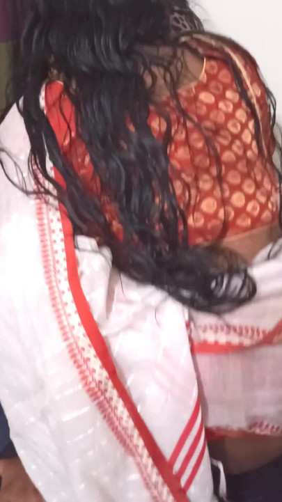 Desi village girl fuck horny pussy by fingering and showing boobs and play with fingering sex video enjoying my sex video | Clip 2