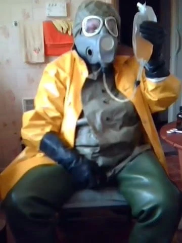 Rubber pig drinking piss.