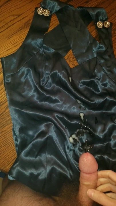 Cum on satin prom dress