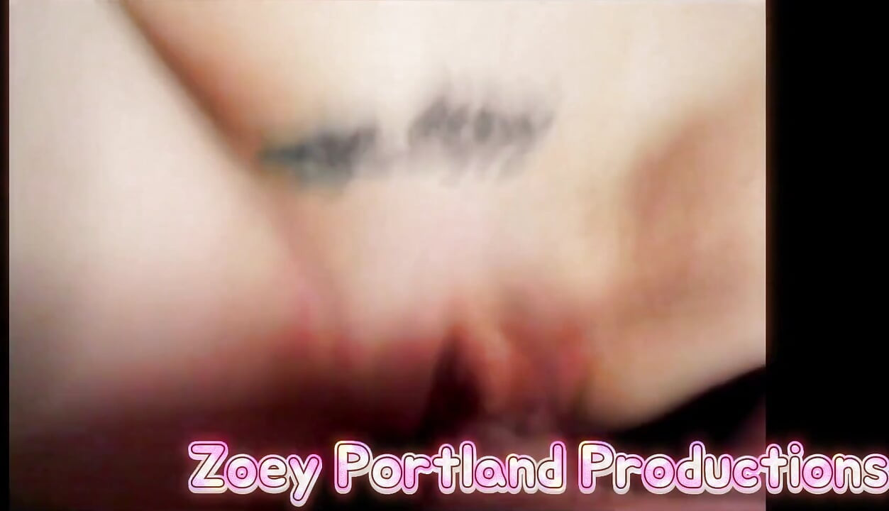 2026 Pornstar Zoey Portland Proves She Is the stepmom Next Door You Wish You Had. She Loves Young Cock and Takes It All