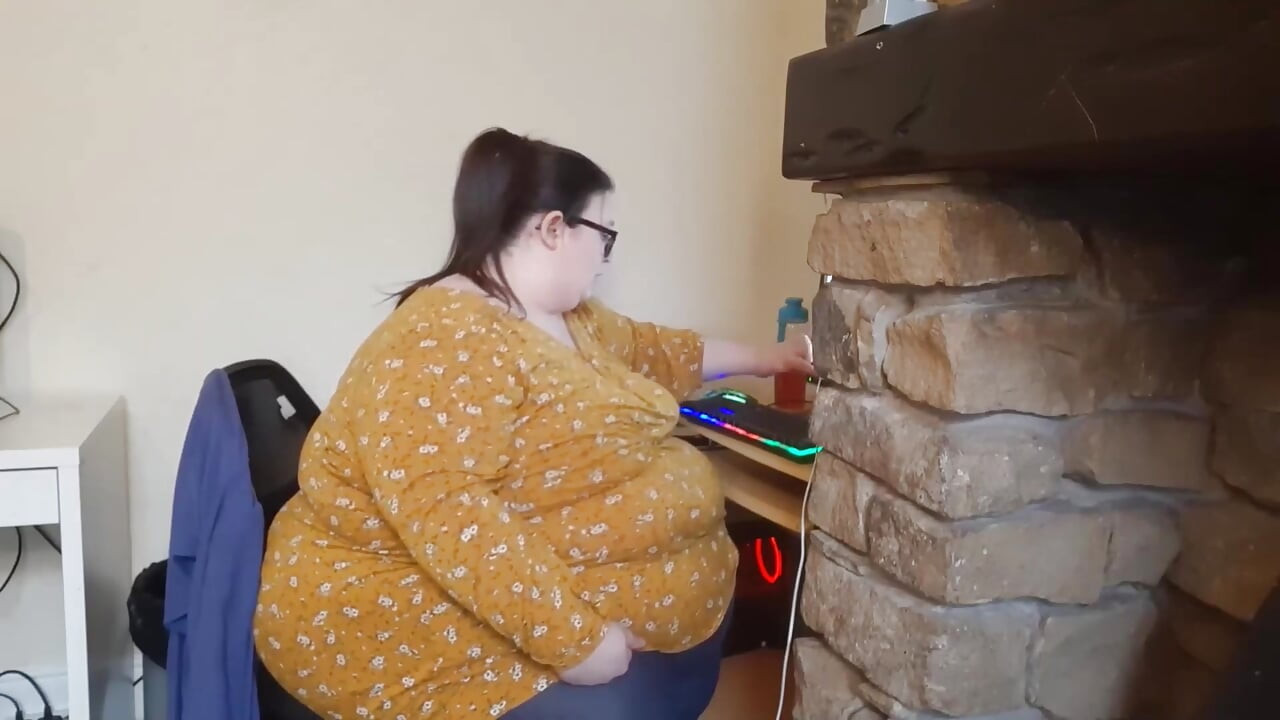 Menjadi gadis gemuk di tempat kerja adalah perjuangan sebenar