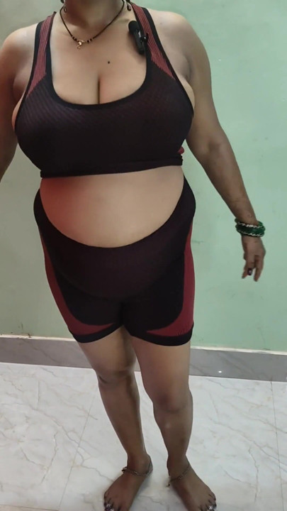 Indian bhabhi desi exercise | Clip 1