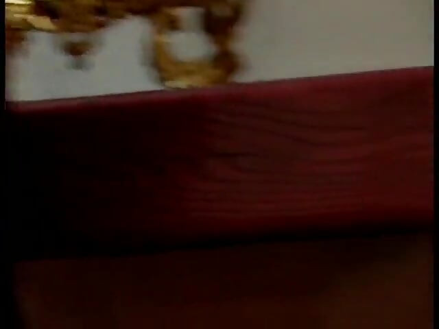 Wild threesome action in exotic bedroom