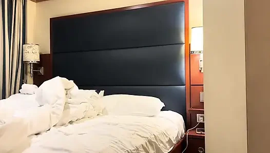 Yummy Jimmy Wakes up His Chinese Mistress to Fuck Her Doggystyle