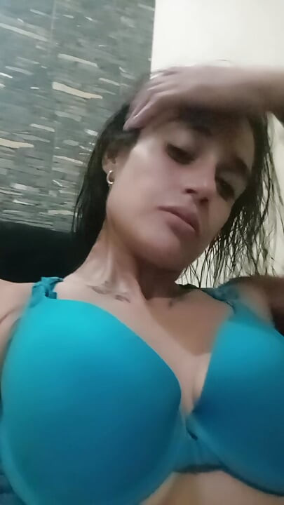 Latina naturally hot Mexican