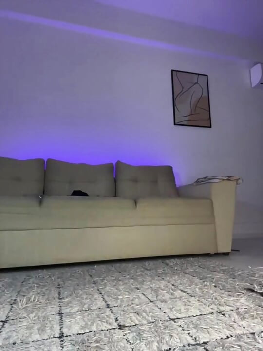 Riding the dildo in stockings with jucielussie