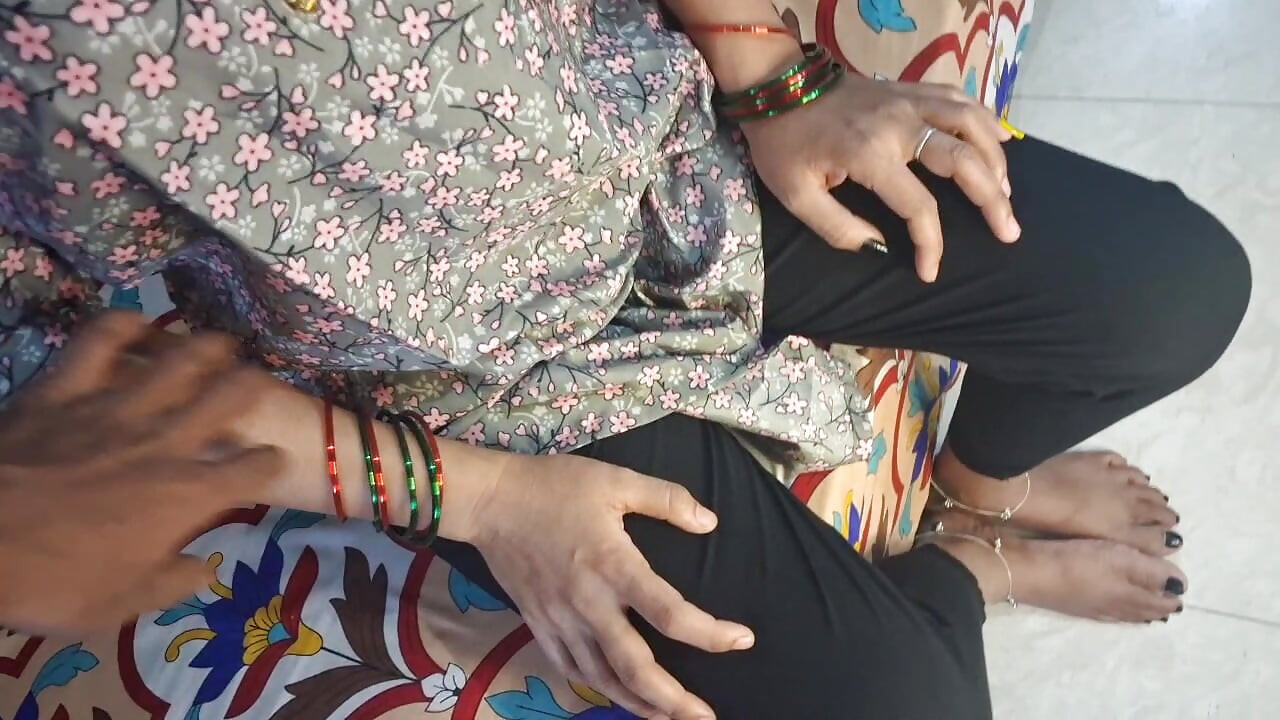 Desi bhabhi devar sıkı vajina yerel köy bhabhi ve Devar seks hint seks video sıcak güzel bhabhi
