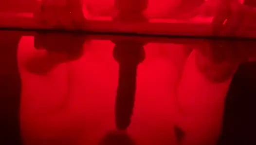 BBW MILF nimmt dildo schmutzig pOV tief in den hals