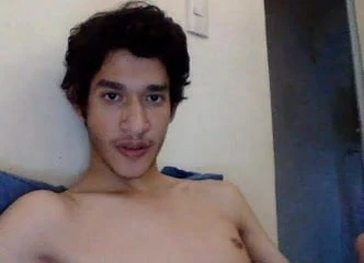 Menino mexicano fofo mostrando bunda na cam