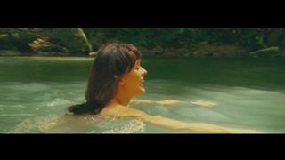 Milla Jovovich Kiele Sanchez in A Perfect Getaway