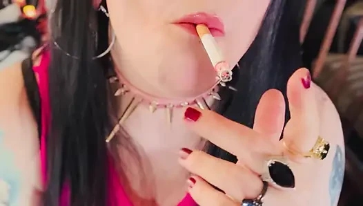 Diese britische törtchen Tina Snua liebt es, meine Zigarette mit streicheln zu erleuchten - rauchende raucherin OME OMI Drifting, snap Inhales husten