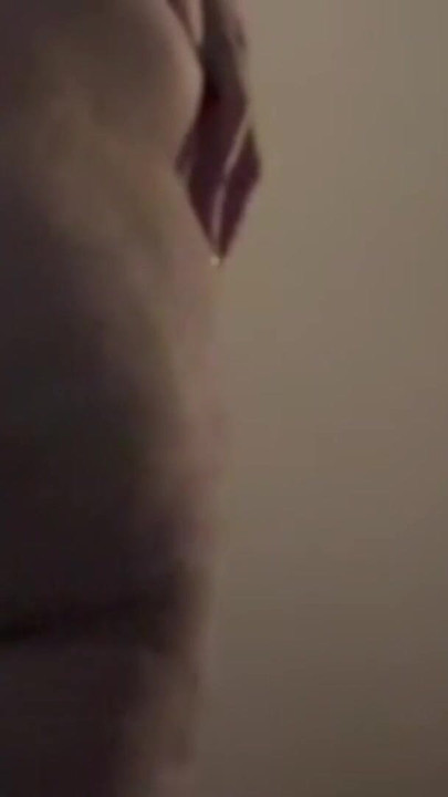 Nogometna mama uhvaćena kako se presvlači. Velika guza | Isječak 1