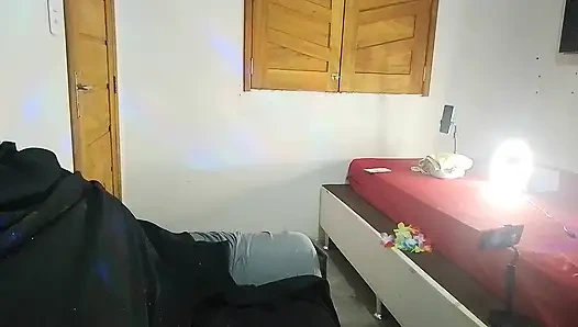 Erst als er aufwachte, erwischte ihn der schwanz