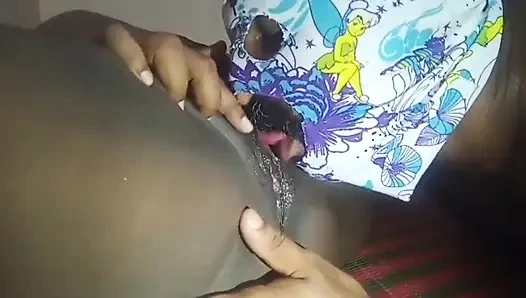 Жена дези, бедный шаппунну