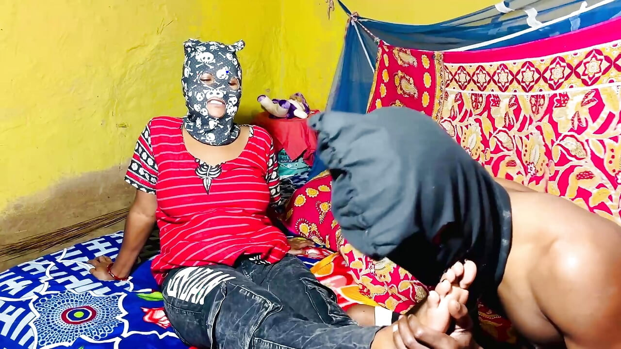 Séance épicée en jean, ma femme desi sexy en jean moulant, missionnaire et levrette