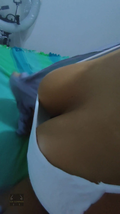 Hot mom wiggles her huge ass and shows off everything she's got. | Clip 2