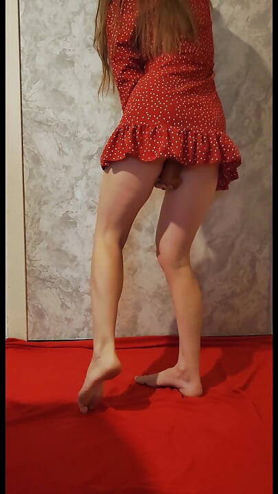 Eu gosto do vibrador gigante e sua mão na minha vagina