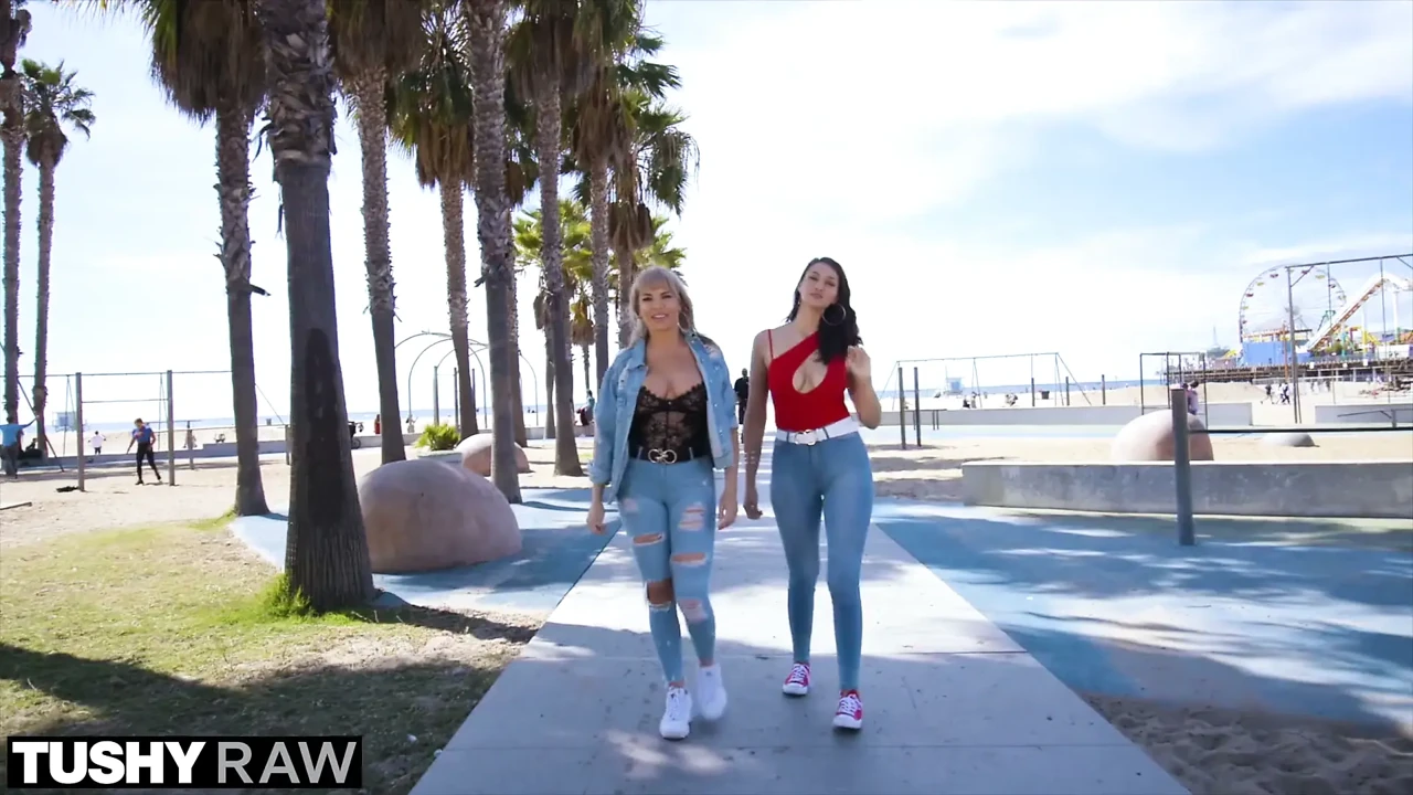 TUSHYRAW – Dana and Bella beg for a good gaping