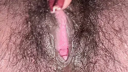 Kız evde amını parmaklıyor mastürbasyon yapıyor