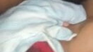 Napalone Sri Lanki mamuśki wcierania cipki na poduszce