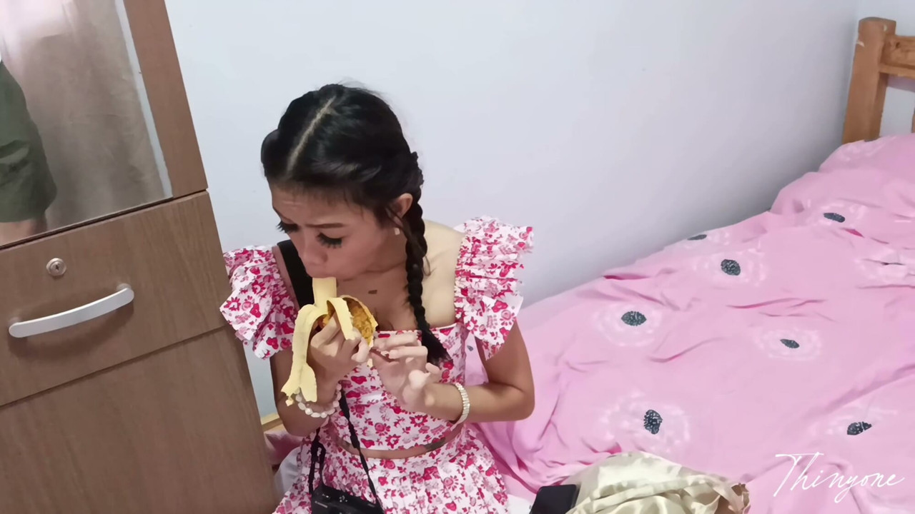 White Dick or Banana - which one tests better??? Full video now on OnlyFans