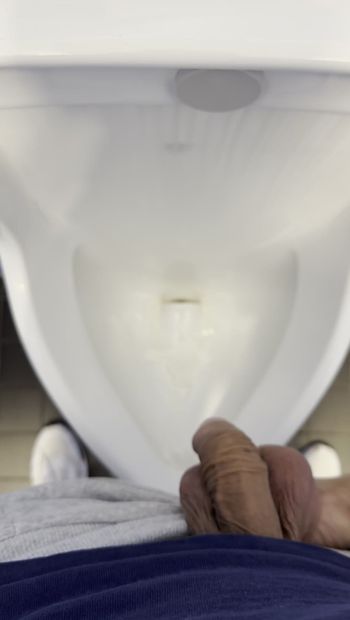 Piss in public toilet