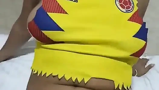 Видео молодой брюнетки с ее бойфрендом утечка в Интернете вNyc