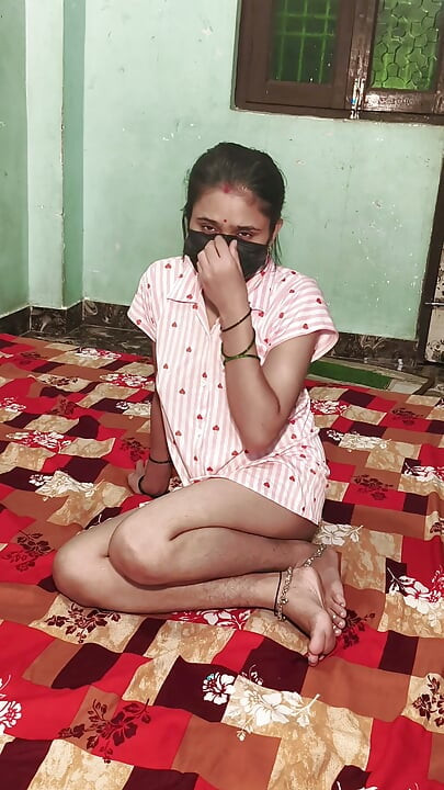 Desi Beautiful Indian Girl Tight Pussy First Time Hardcore doggy style Sex video Married Stepsister College girl mms viral