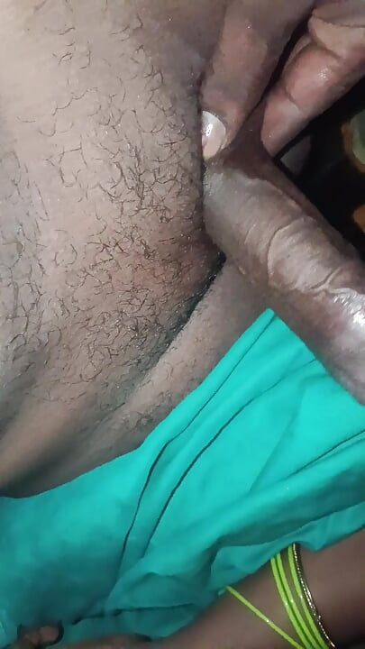 Desi sexy bhabhi ki puri Raat maje liye
