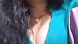 Tango aunty sheela blue top big boobs pop