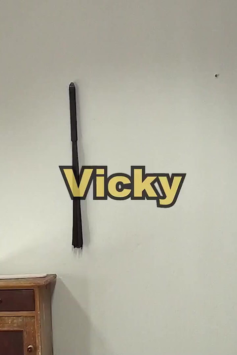 Vicky Paddling 16234