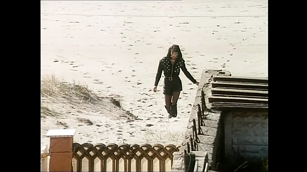 Luana Borgia - hairy,cum in mouth