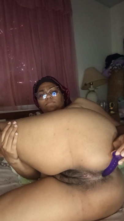Hairy vaginal and anal masturbation | Clip 1