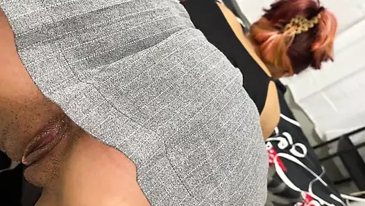 Neighbor while chatting is penetrated by her best friend