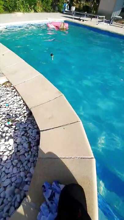 Fantasía junto a la piscina francesa
