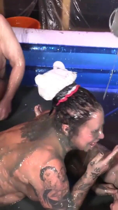 Epic moment from "Warm And Cold Gunge"