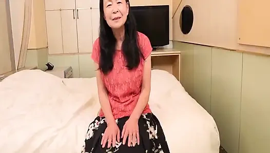 Frauen, die ich auf einer Dating-Site getroffen habe, Haru (70) Witwe. Nach fast 20 Jahren Wrestling anmeldet sich eine 70-jährige, die "ich will nicht mehr will