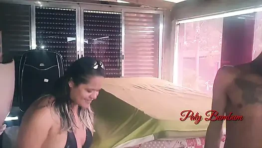 Aktor mainan terkenal ngentot aku di gubuk kayu sampai crot di mulutku