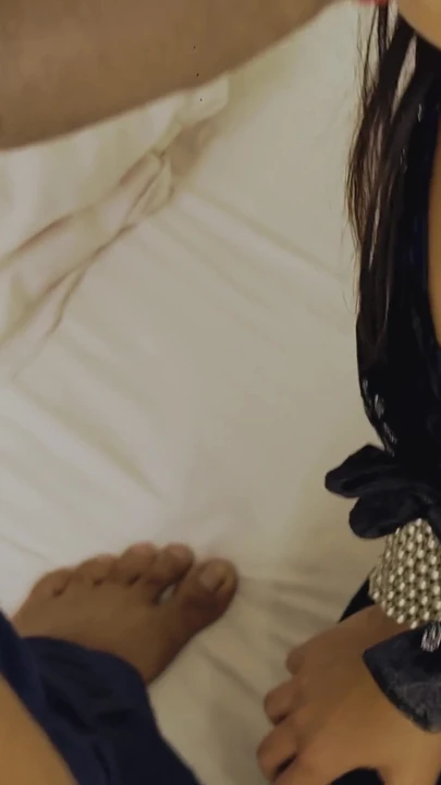 Must-see moment from "Ghar mein akele sali ko buddha jeeja ne choda fuck sister-in-law alone at hone"