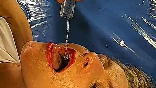 Ggg John Thompson - I Swallow Everything Hot Slut Sucks Deep