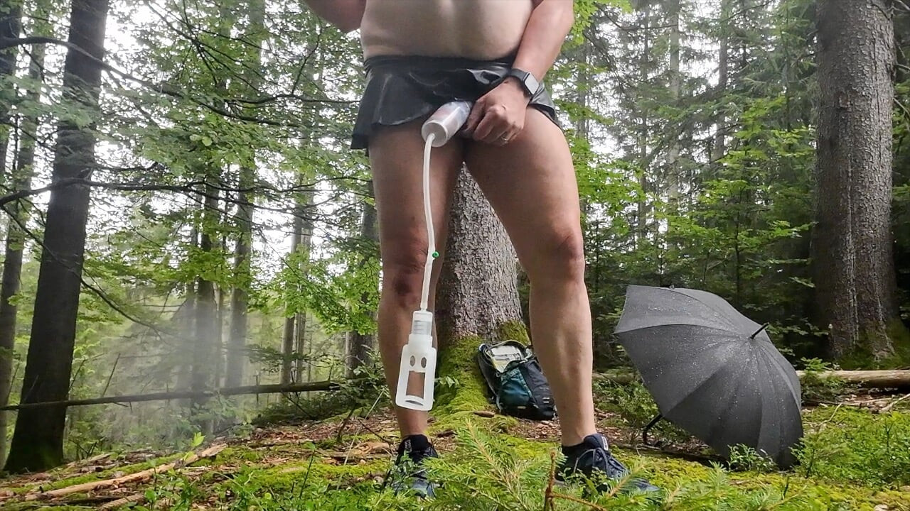 숲 펌프 치마를 딸쳐