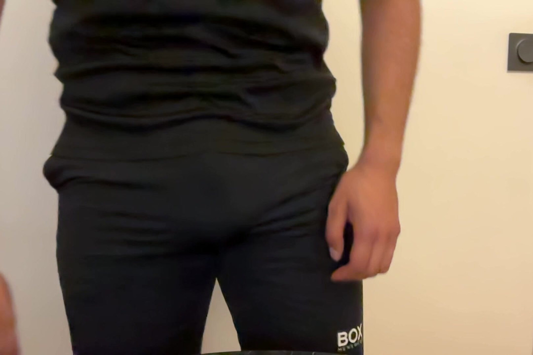 ARAB GAY THICK BULGE