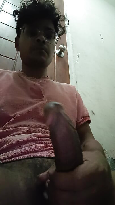 怪物雞巴等著屁眼，它又硬又緊