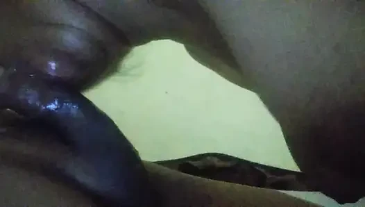 Komşus un karısı yarak emmeyi seviyor