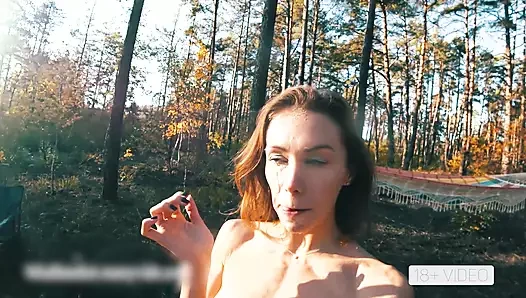 ИЗ ЗАДНИЦЫ В РОТ В ГАМАКЕ НА ПОЛЯНКИ В ЛЕСУ